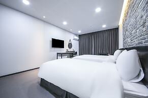 Hotel Cube