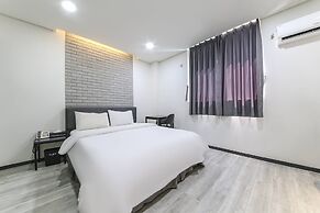 Hotel Cube