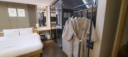 2Heaven Hotel