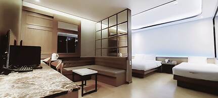 2Heaven Hotel
