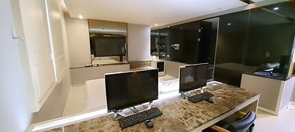 2Heaven Hotel
