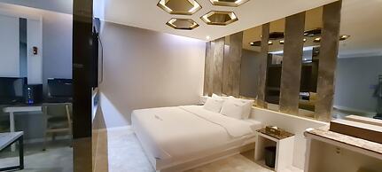 2Heaven Hotel