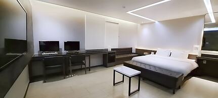 2Heaven Hotel