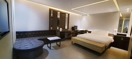 2Heaven Hotel