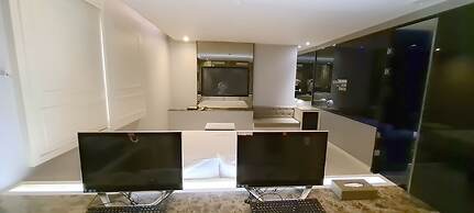 2Heaven Hotel
