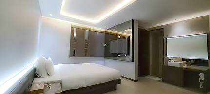 2Heaven Hotel