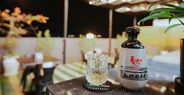SERENE Stays Hotel