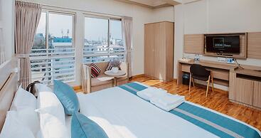 SERENE Stays Hotel