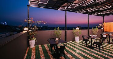 SERENE Stays Hotel