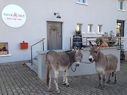 Haus & Hof
