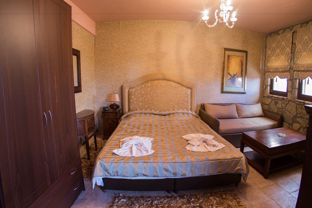 Silva Suites