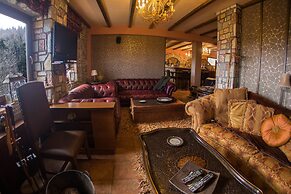 Silva Suites