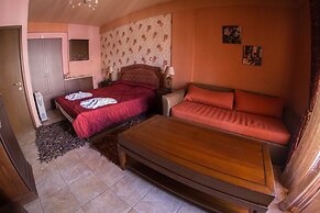 Silva Suites