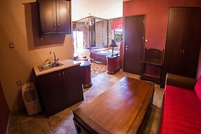 Silva Suites
