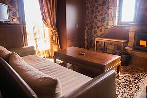 Silva Suites