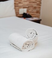 Bayside Hotel 100