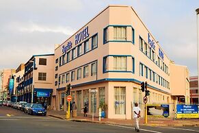 Bayside Hotel 100