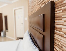 Bayside Hotel 100