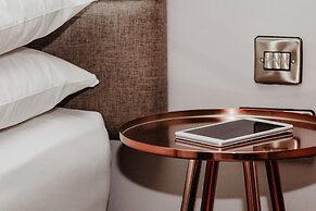 Clarendon Suites