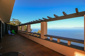 Paradise Ocean View by Analodges