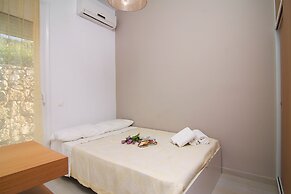 Iperion Apartment