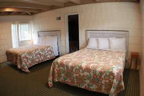 Pelican Bay Resort