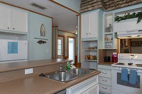 Pelican Bay Resort