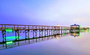 Pelican Bay Resort