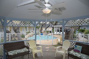 Pelican Bay Resort
