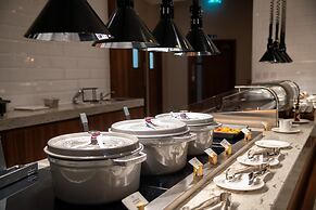 Crowne Plaza London Heathrow T4 by IHG