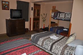 Hostal Goya Andina
