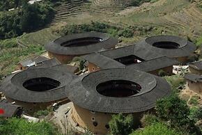 Nanjing Tulou Qingdelou Inn