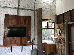 PX122 DBest HOTEL
