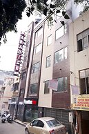 Hotel Paradise Inn