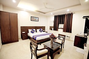 Hotel Paradise Inn