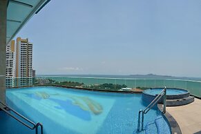 Cosy Beach Condominium