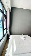 Handy Beachfront Apartment