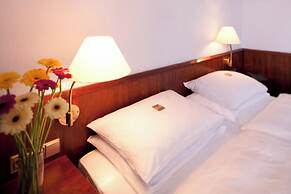 Leine Hotel