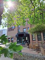 Leine Hotel