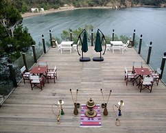 The Bay Beach Club