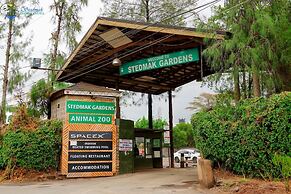 Stedmak Gardens And Recreation Centre