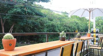 Phan Loft Koh Larn