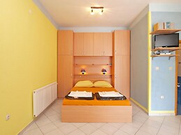 Apartment Denis 19