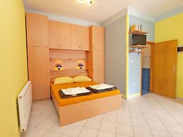 Apartment Denis 19