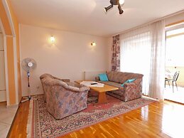 Apartment Denis 19