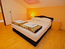 Apartment Denis 19