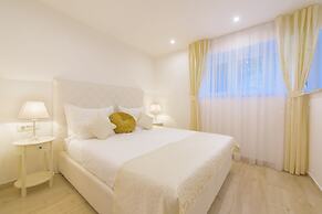 Best Location Apartments