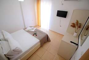 AR Apartments by Saranda Hotel