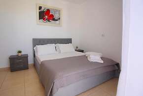 AR Apartments by Saranda Hotel