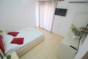AR Apartments by Saranda Hotel